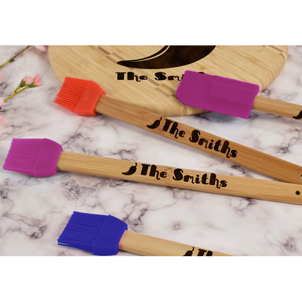 Chili Peppers Silicone Brush - Purple - Lifestyle