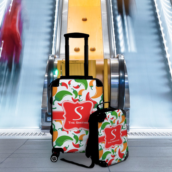 Colored Peppers Suitcase Set 4 - IN CONTEXT