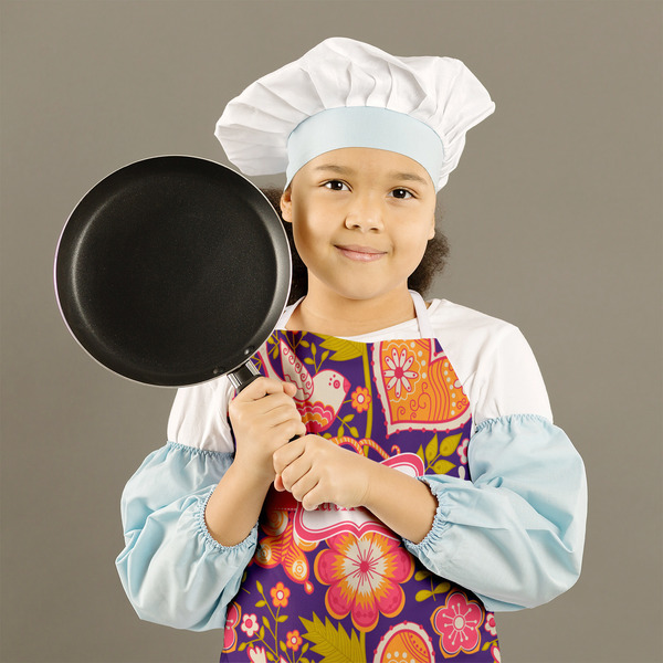 Birds & Hearts Kid's Aprons - Medium - Lifestyle