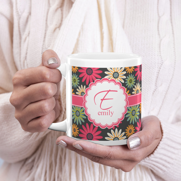 Daisies 20oz Coffee Mug - LIFESTYLE