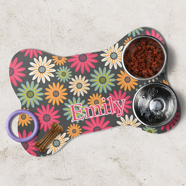 Daisies Dog Bone Shaped Mat Lifestyle