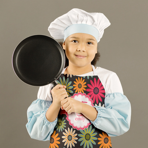 Daisies Kid's Aprons - Medium - Lifestyle