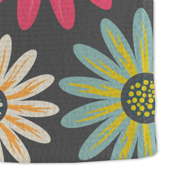 Daisies Microfiber Dish Towel - DETAIL