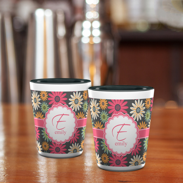 Daisies Shot Glass - Two Tone - LIFESTYLE