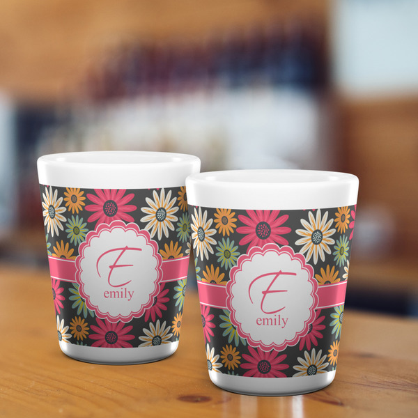 Daisies Shot Glass - White - LIFESTYLE