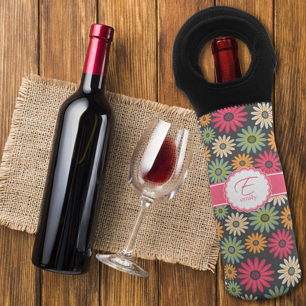 Daisies Wine Tote Bag - FLATLAY
