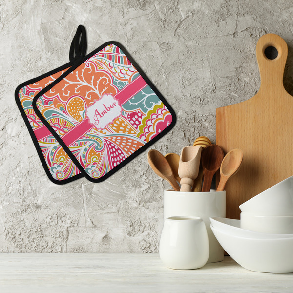 Abstract Foliage Neoprene Pot Holder - Set of 2  LIFESTYLE