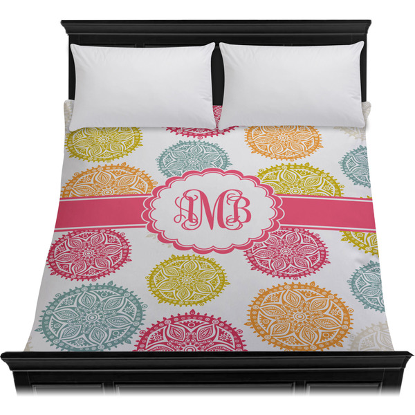 Doily Pattern Duvet Cover - Queen - On Bed - No Prop