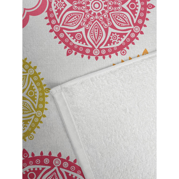 Doily Pattern Golf Towel - Detail