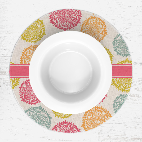 Doily Pattern Round Linen Placemats - LIFESTYLE (single)