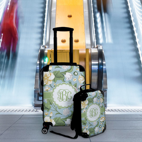 Vintage Floral Suitcase Set 4 - IN CONTEXT