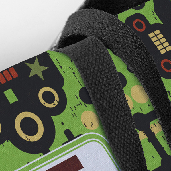 Industrial Robot 1 Closeup of Tote w/Black Handles