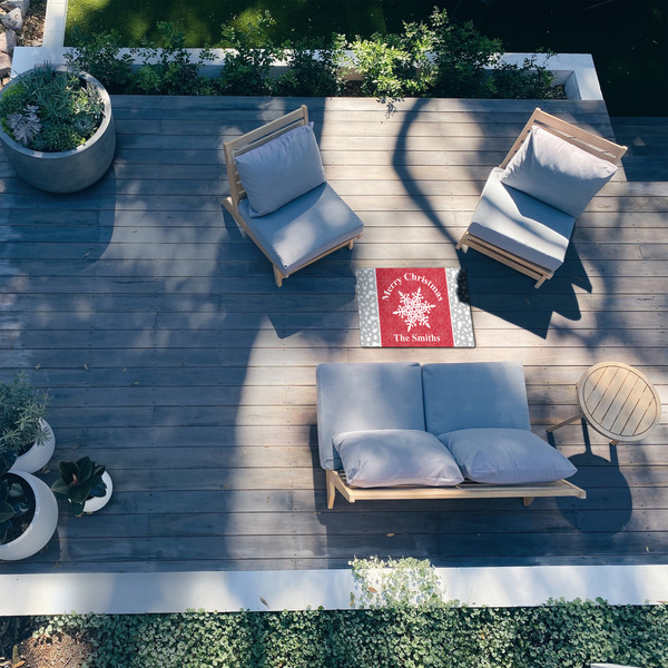 Snowflakes 2'x3' Patio Rug - In Context