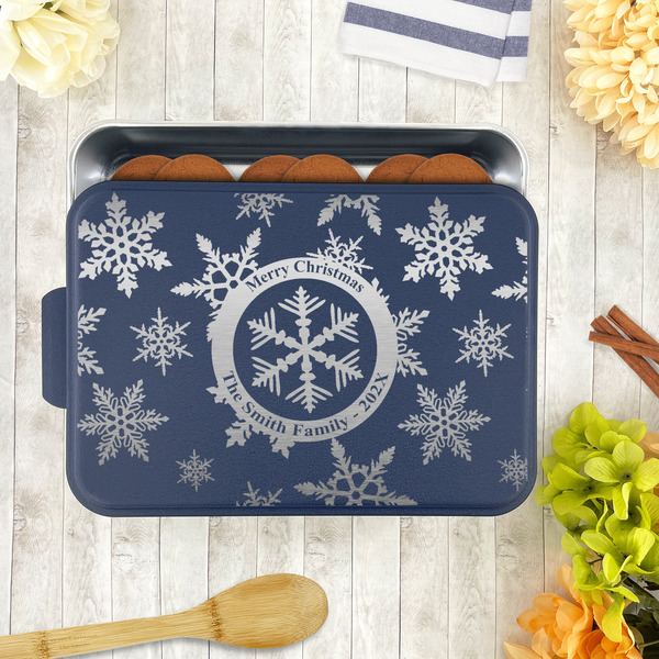Snowflakes Aluminum Baking Pan - Navy Lid - LIFESTYLE