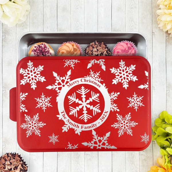 Snowflakes Aluminum Baking Pan - Red Lid - LIFESTYLE