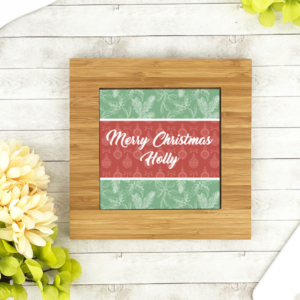 Christmas Holly Bamboo Trivet with 6" Tile - LIFESTYLE