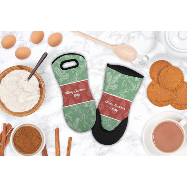 Christmas Holly Neoprene Oven Mitt - Lifestyle Image