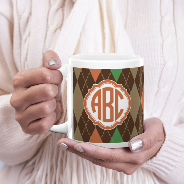 Brown Argyle 20oz Coffee Mug - LIFESTYLE