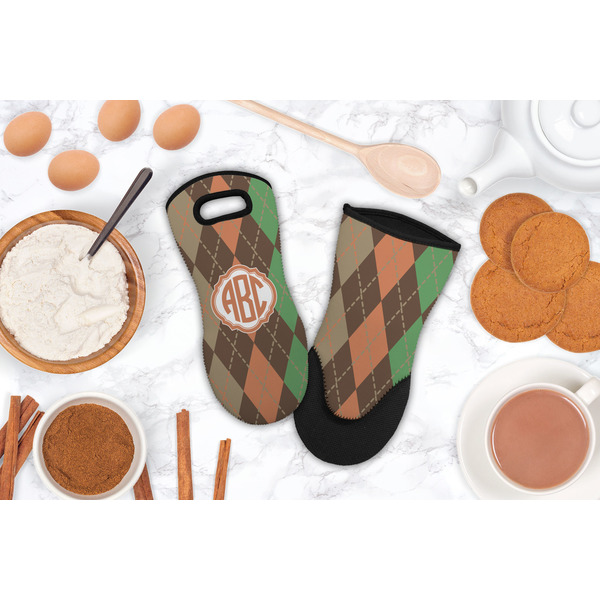 Brown Argyle Neoprene Oven Mitt - Lifestyle Image