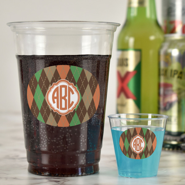 Brown Argyle Party Cups - 16oz - In Context