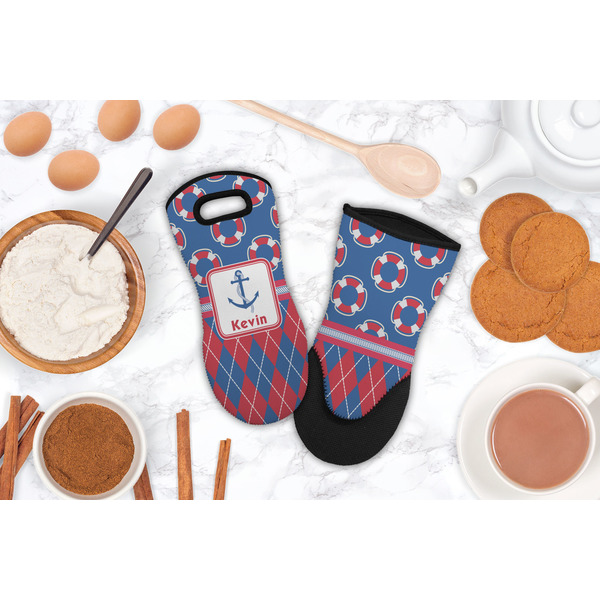 Buoy & Argyle Print Neoprene Oven Mitt - Lifestyle Image