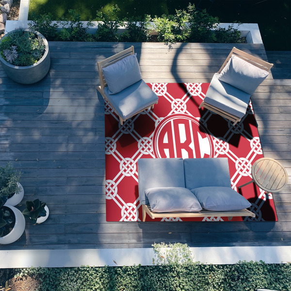 Celtic Knot 8'x10' Patio Rug - In context