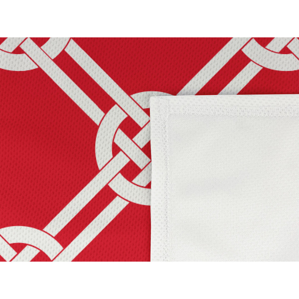 Celtic Knot Cooling Towel- Detail