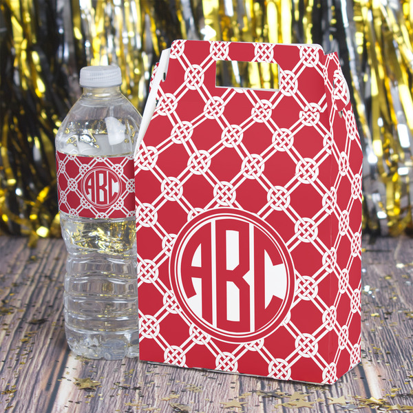 Celtic Knot Gable Favor Box - In Context