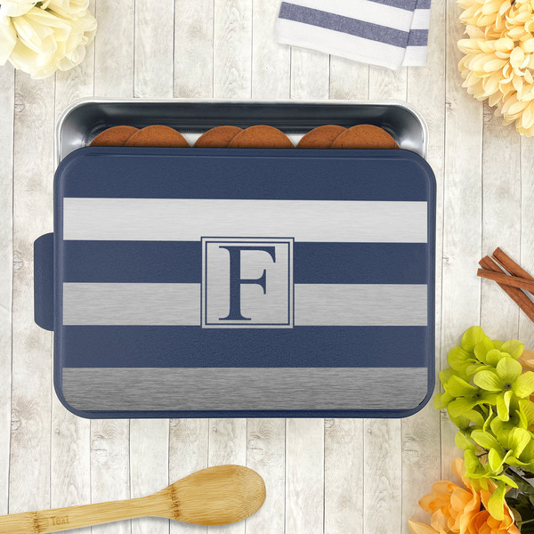 Horizontal Stripe Aluminum Baking Pan - Navy Lid - LIFESTYLE