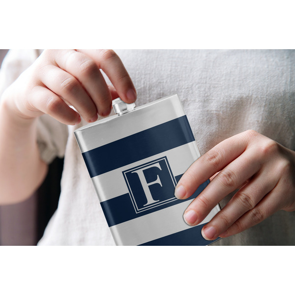 Horizontal Stripe Stainless Steel Flask - LIFESTYLE 1