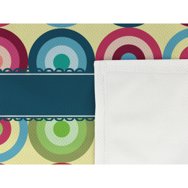 Retro Circles Cooling Towel- Detail