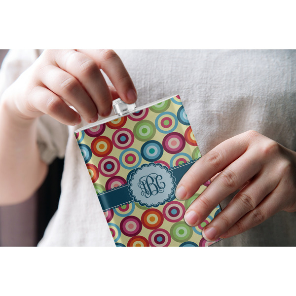 Retro Circles Stainless Steel Flask - LIFESTYLE 1