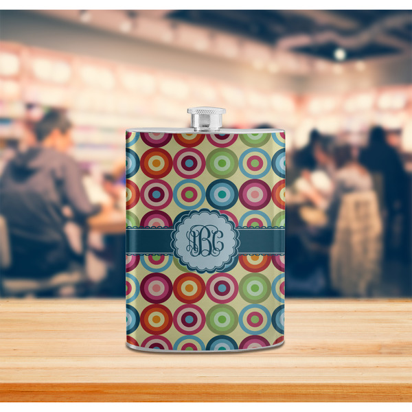 Retro Circles Stainless Steel Flask - LIFESTYLE 2