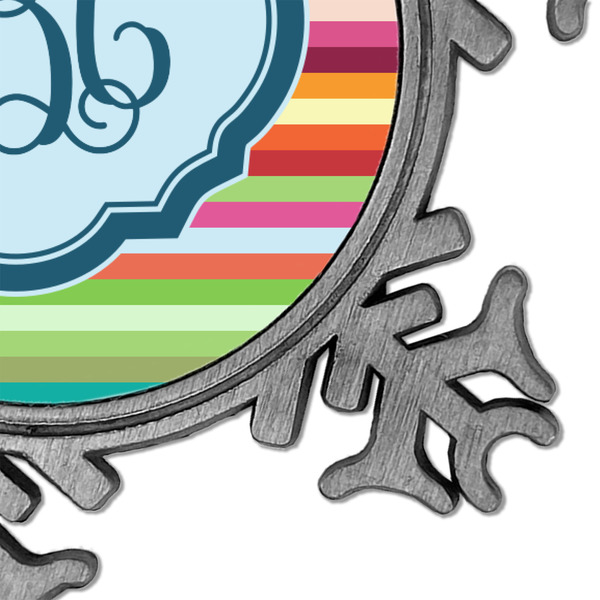 Retro Horizontal Stripes Vintage Snowflake - Detail