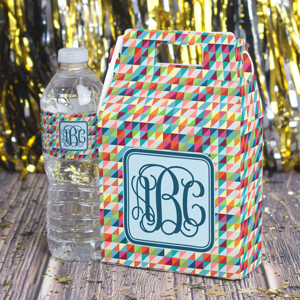 Retro Triangles Gable Favor Box - In Context