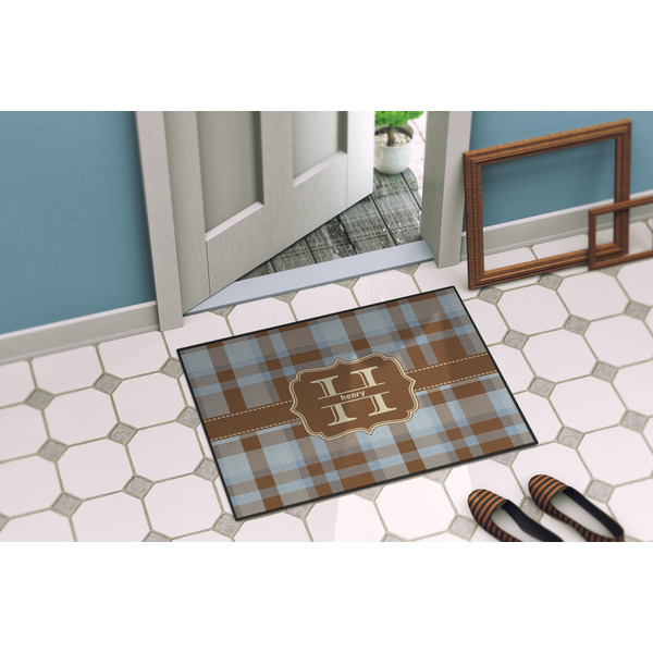 Two Color Plaid Door Mat Lifestyle