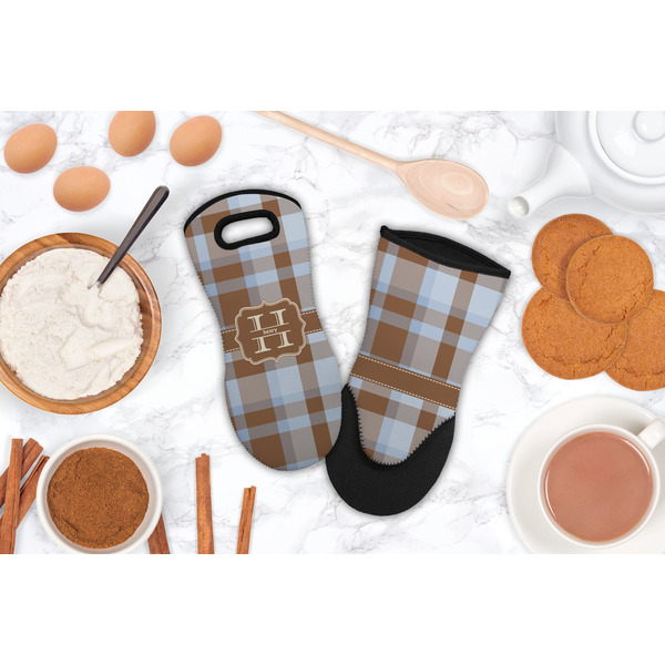 Two Color Plaid Neoprene Oven Mitt - Lifestyle Image
