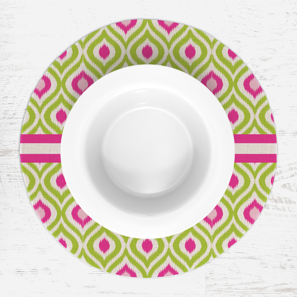 Ogee Ikat Round Linen Placemats - LIFESTYLE (single)