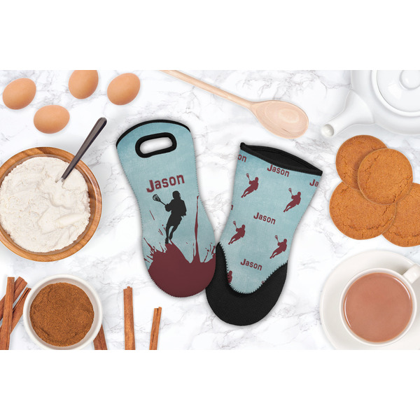 Lacrosse Neoprene Oven Mitt - Lifestyle Image