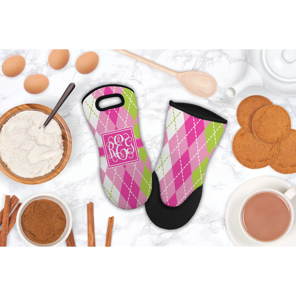 Pink & Green Argyle Neoprene Oven Mitt - Lifestyle Image