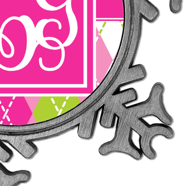 Pink & Green Argyle Vintage Snowflake - Detail