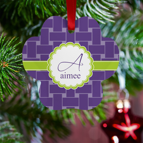 Waffle Weave Metal Paw Ornament - Lifestyle