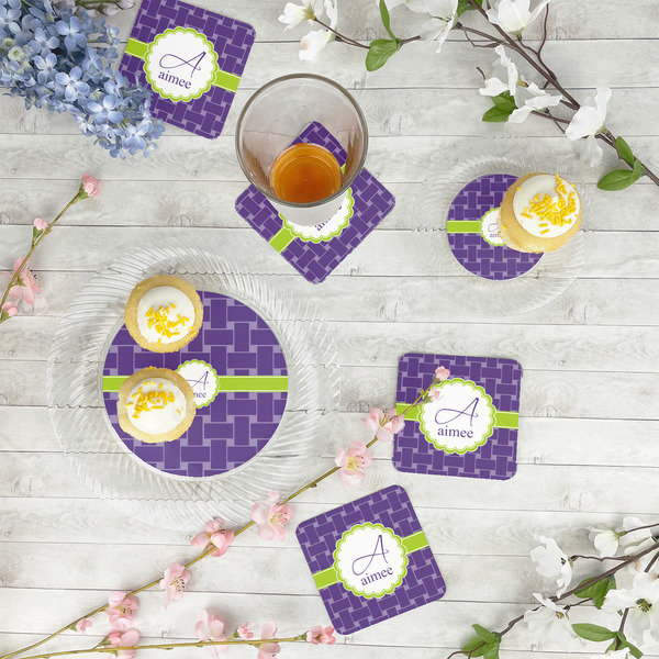 Waffle Weave Plastic Party Dinner Plates - In Context