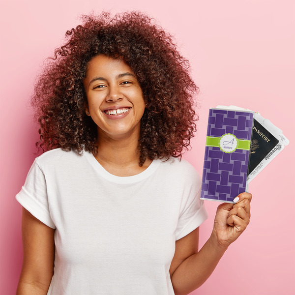 Waffle Weave Vinyl Document Holder - LIFESTYLE