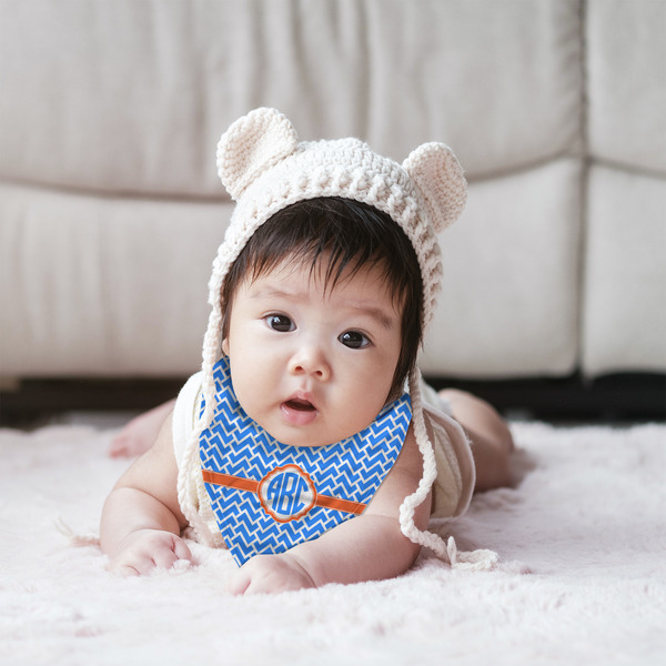 Zigzag Bandana Bib - (Lifestyle 2 girl)