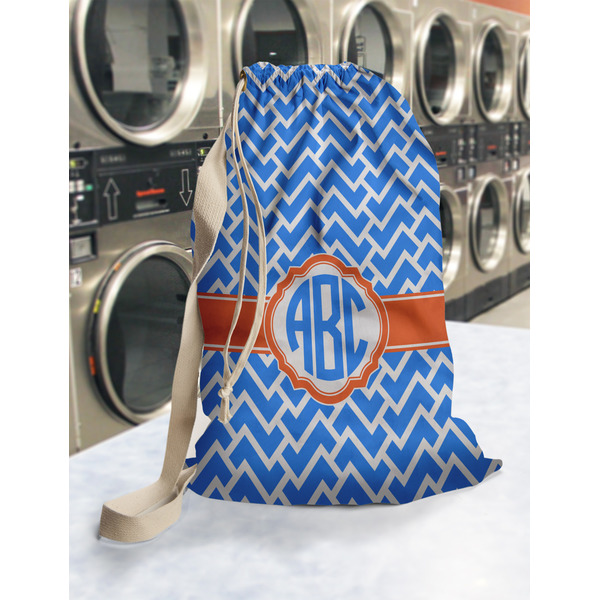 Zigzag Laundry Bag in Laundromat