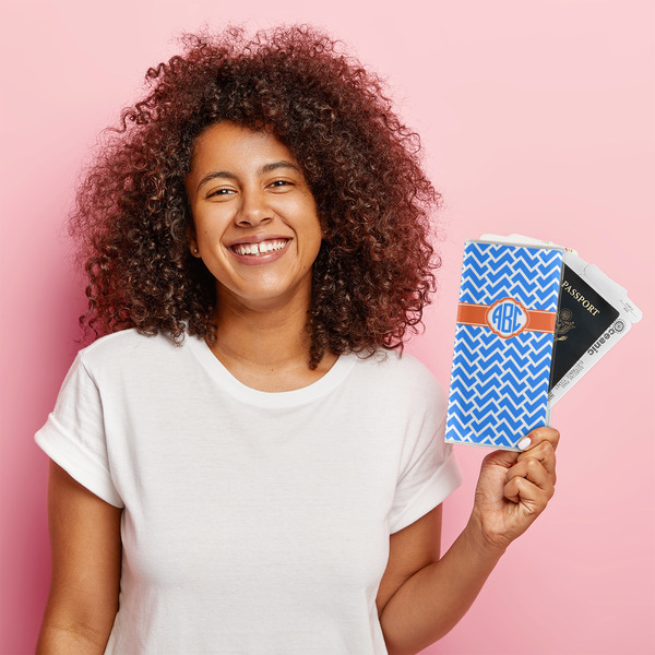 Zigzag Vinyl Document Holder - LIFESTYLE