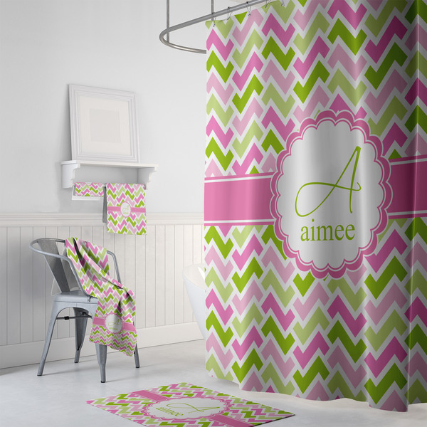 Pink & Green Geometric Bath Towel Sets - 3-piece - In Context