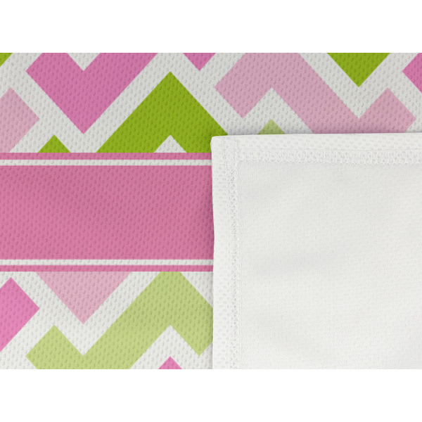 Pink & Green Geometric Cooling Towel- Detail
