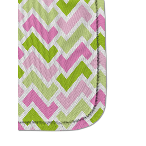 Pink & Green Geometric Sanitizer Holder Keychain - Detail